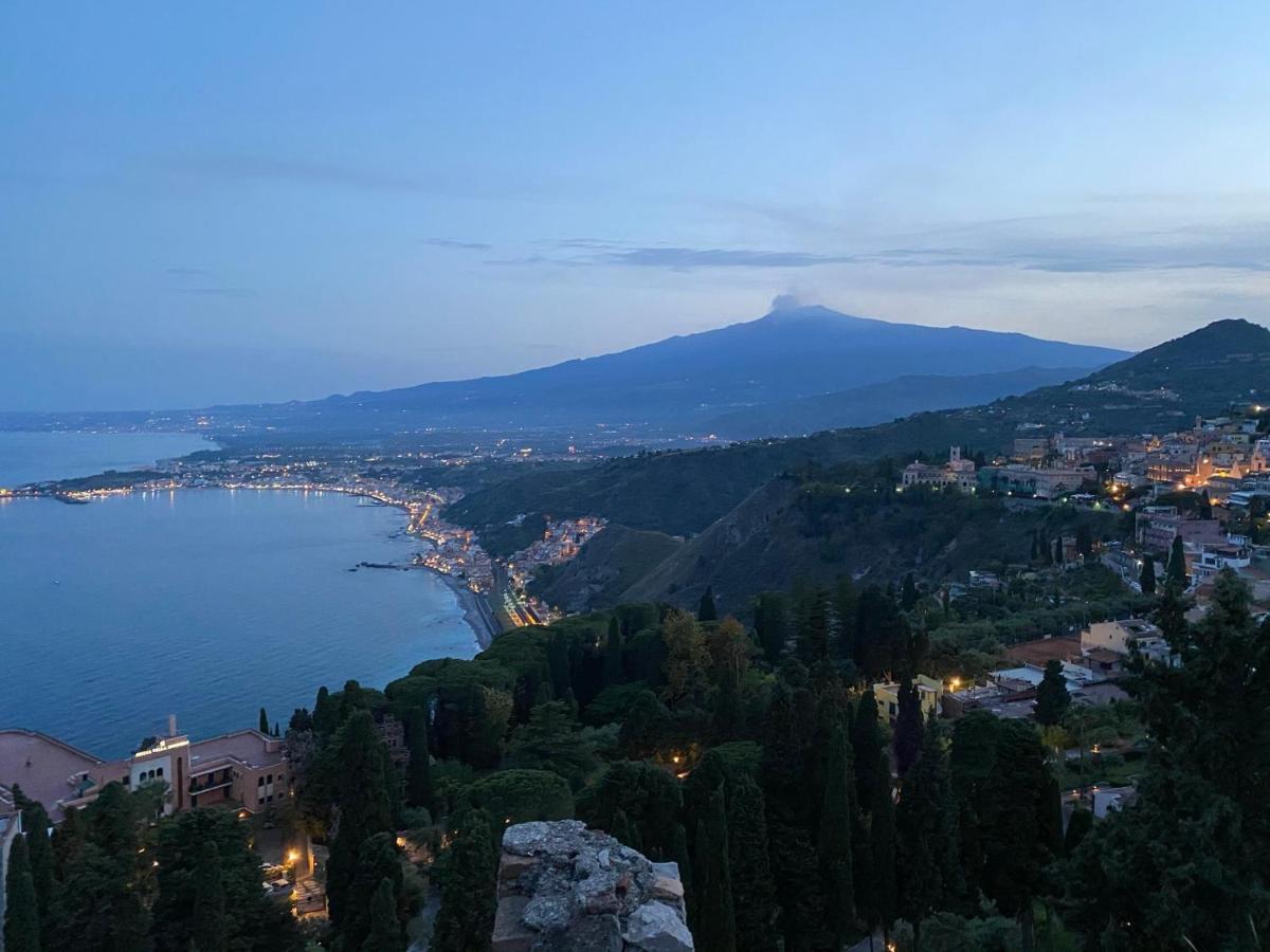 Casa Ariadne Giardini Naxos Eksteriør billede